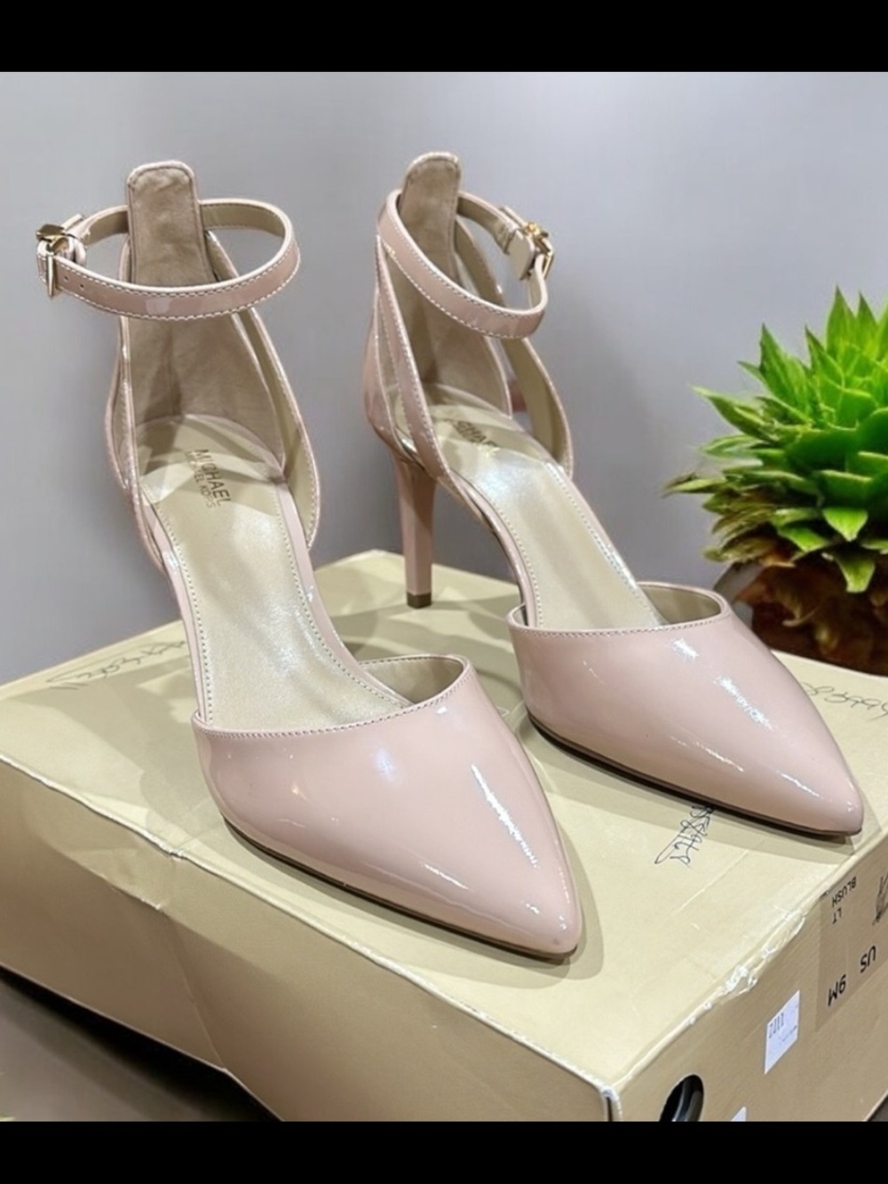 NWT Michael Michael Kors Mirabel Flex Pumps Light Blush Sz 9